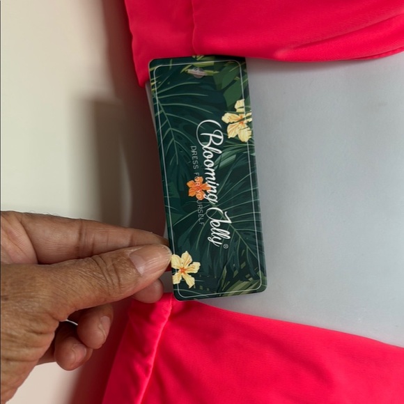 NWT Vibrant Pink Bikini Set - Picture 6 of 9